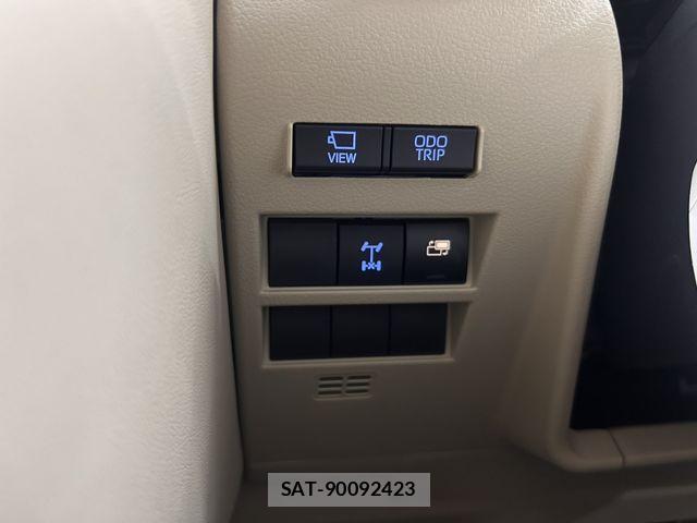Toyota LAND CRUISER 2023-07 6716471-17