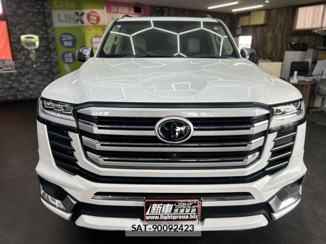 Toyota LAND CRUISER 2023-07 6716471-1