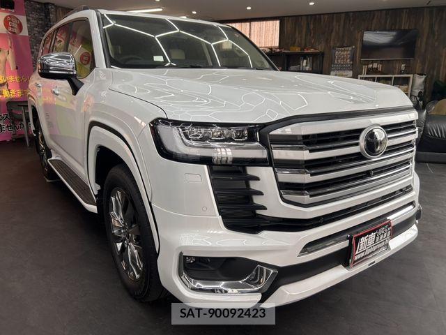 Toyota LAND CRUISER 2023-07 6716471-2