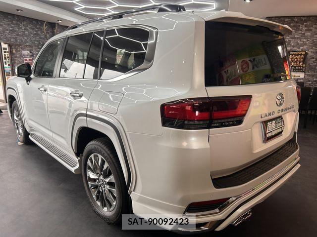 Toyota LAND CRUISER 2023-07 6716471-6