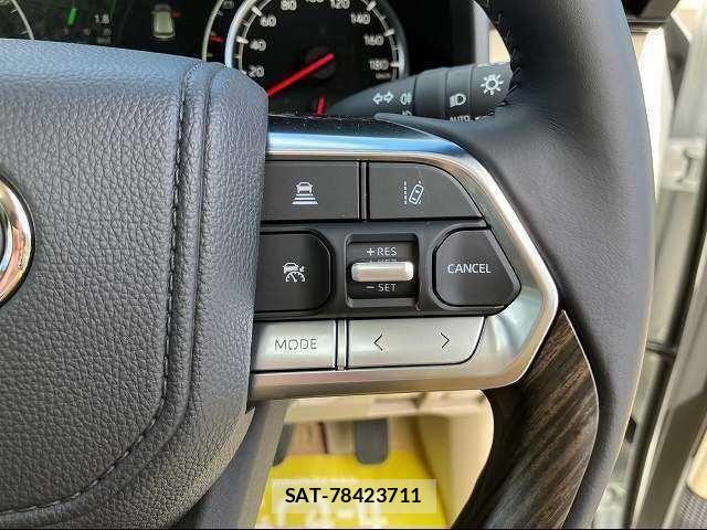 Toyota LAND CRUISER 2023-09 6815630-9