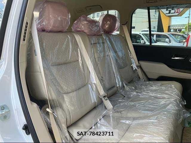 Toyota LAND CRUISER 2023-09 6815630-11