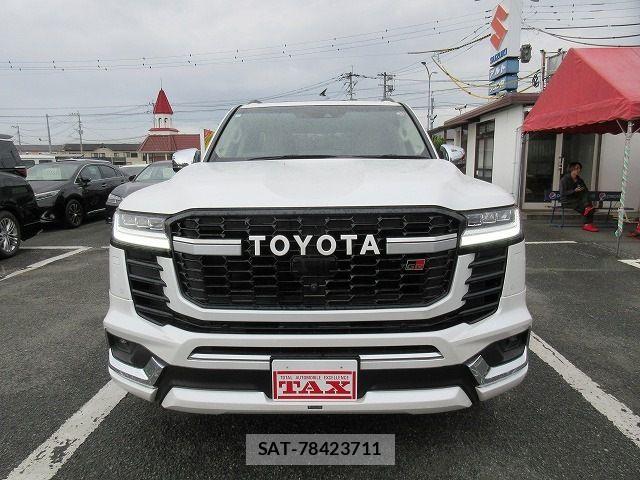 Toyota LAND CRUISER 2023-09 6815630-15