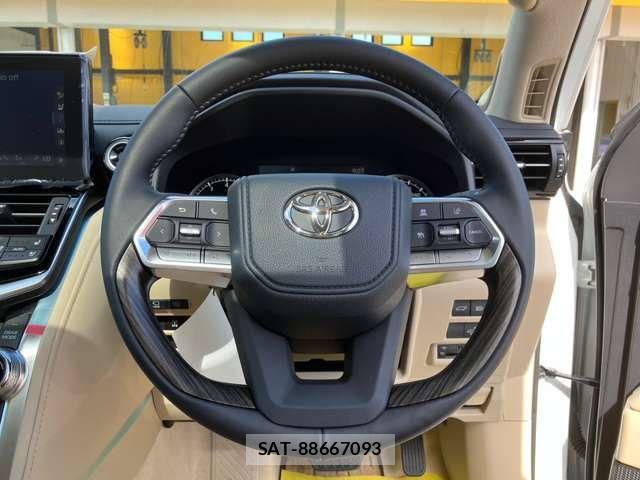 Toyota LAND CRUISER 2023-09 6815628-3