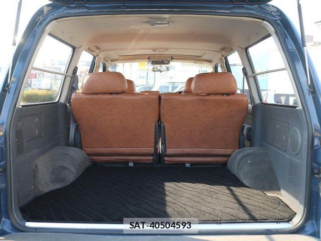 Toyota LAND CRUISER 1995-01 6815635-9