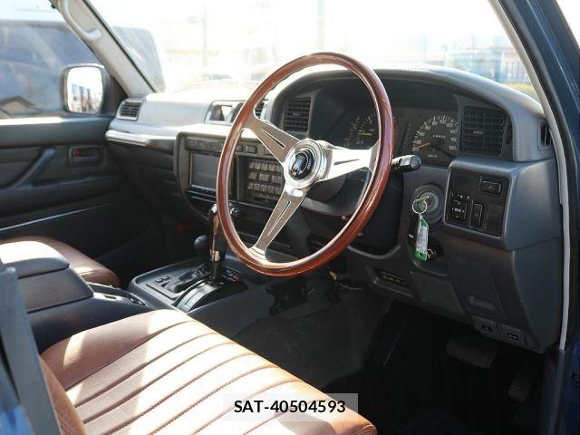 Toyota LAND CRUISER 1995-01 6815635-3
