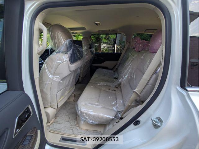 Toyota LAND CRUISER 2025-11 6815626-19