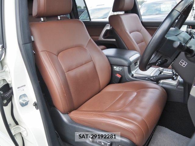 Toyota LAND CRUISER 2018-11 6907368-12