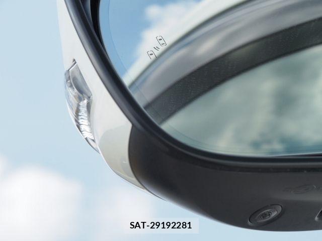 Toyota LAND CRUISER 2018-11 6907368-23