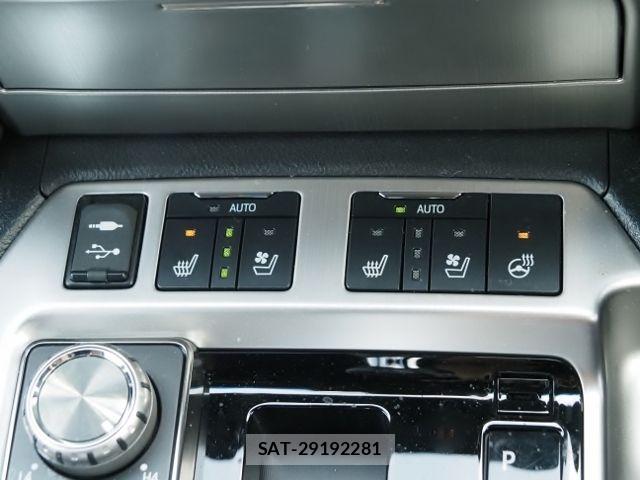 Toyota LAND CRUISER 2018-11 6907368-26