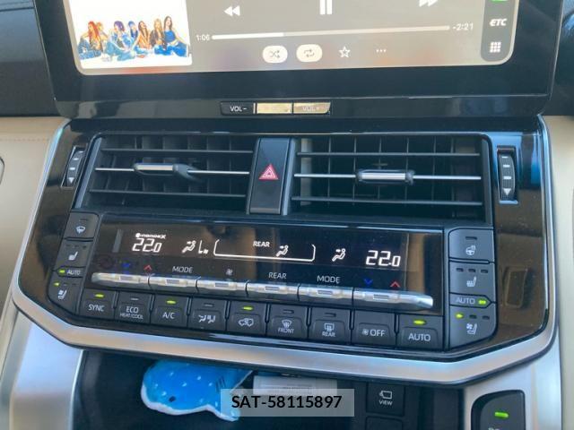 Toyota LAND CRUISER 2025-05 6907351-18