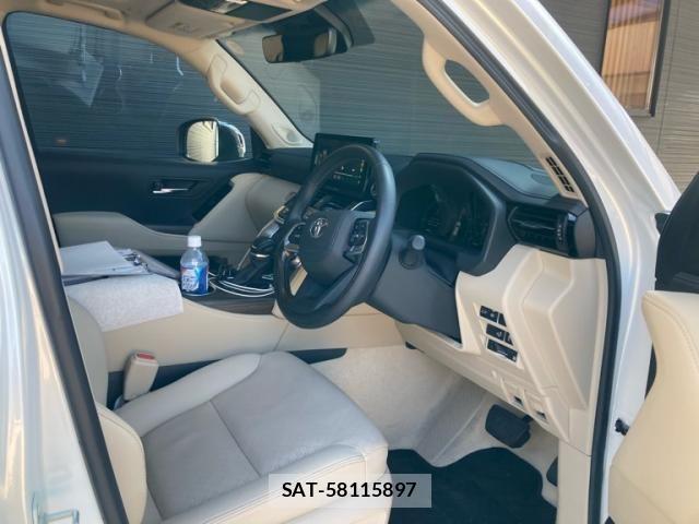 Toyota LAND CRUISER 2025-05 6907351-6
