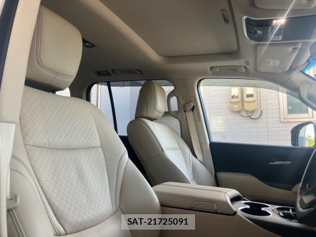 Toyota LAND CRUISER 2024-03 6907356-12