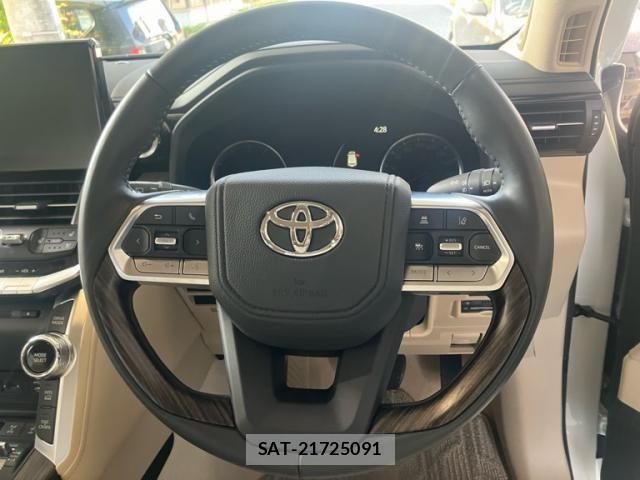 Toyota LAND CRUISER 2024-03 6907356-18