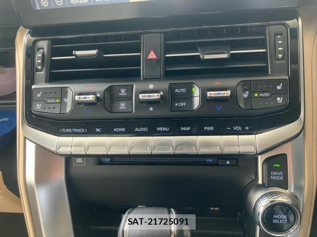 Toyota LAND CRUISER 2024-03 6907356-21