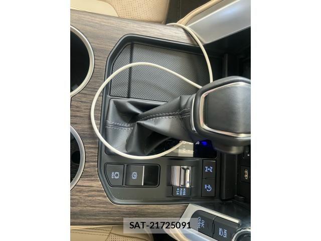 Toyota LAND CRUISER 2024-03 6907356-24