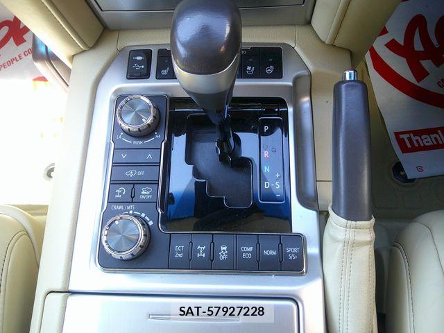 Toyota LAND CRUISER 2016-02 6907375-18