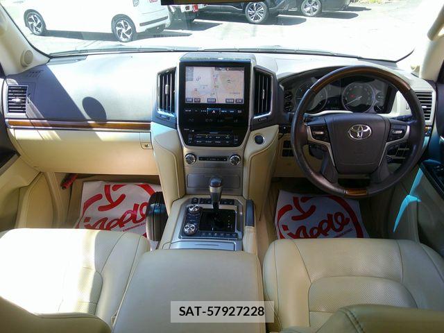 Toyota LAND CRUISER 2016-02 6907375-1