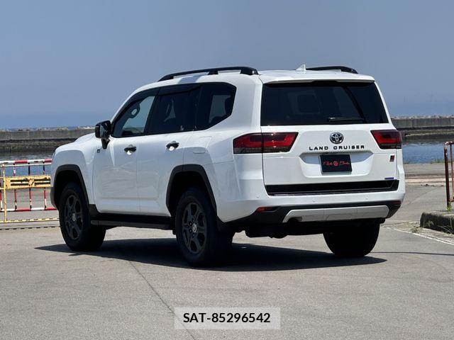 Toyota LAND CRUISER 2024-09 6907353-26