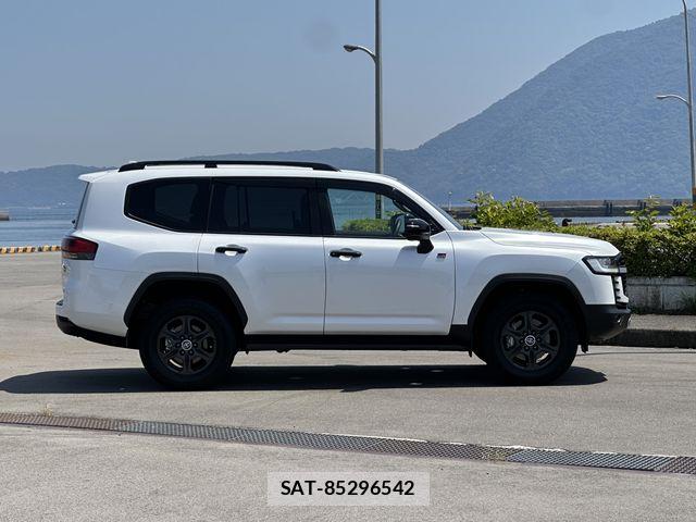 Toyota LAND CRUISER 2024-09 6907353-28