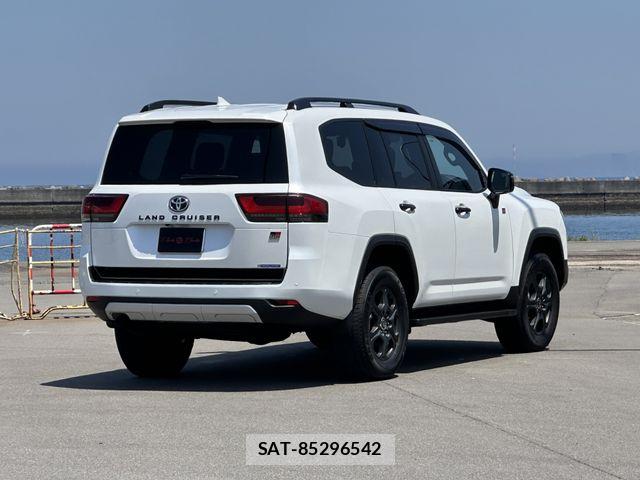 Toyota LAND CRUISER 2024-09 6907353-2