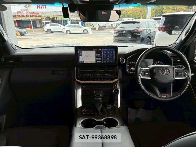 Toyota LAND CRUISER 2023-11 6907357-7