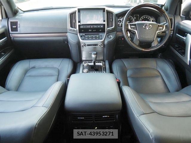 Toyota LAND CRUISER 2020-05 6994761-11
