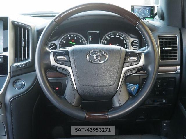 Toyota LAND CRUISER 2020-05 6994761-20