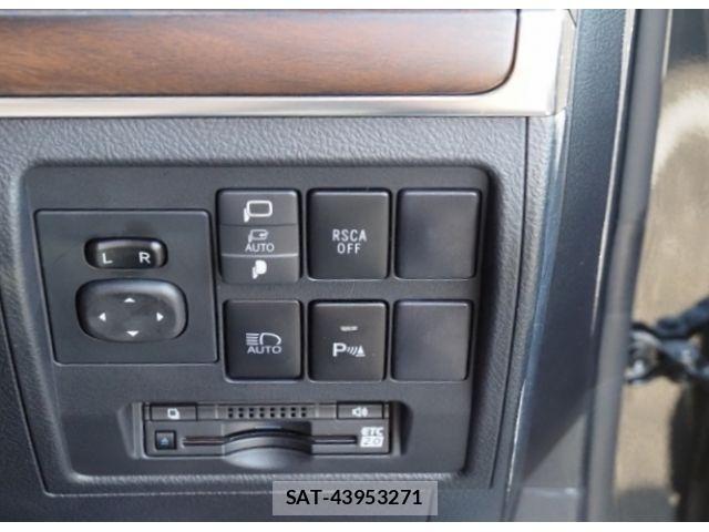 Toyota LAND CRUISER 2020-05 6994761-28