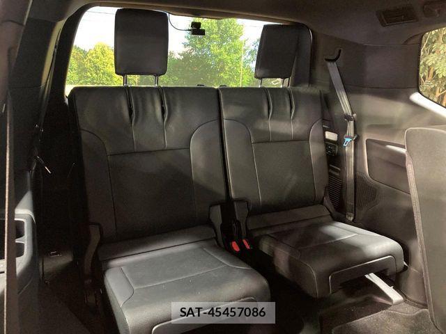 Toyota LAND CRUISER 2023-11 7020727-9