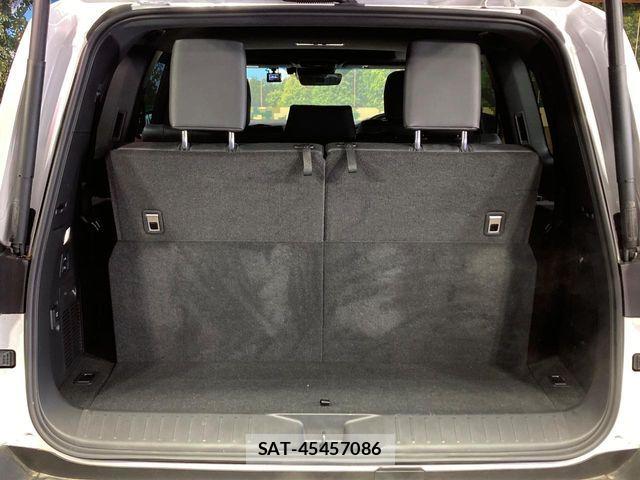 Toyota LAND CRUISER 2023-11 7020727-10