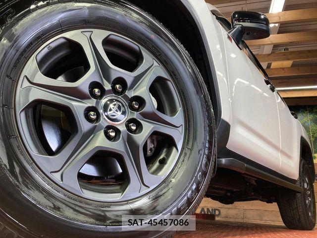 Toyota LAND CRUISER 2023-11 7020727-13