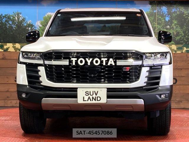 Toyota LAND CRUISER 2023-11 7020727-14