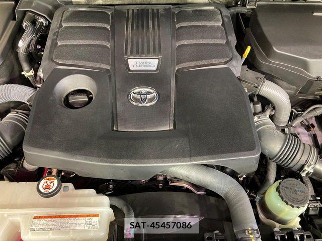 Toyota LAND CRUISER 2023-11 7020727-18