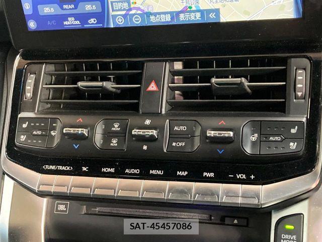 Toyota LAND CRUISER 2023-11 7020727-6