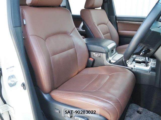 Toyota LAND CRUISER 2020-12 7020730-11