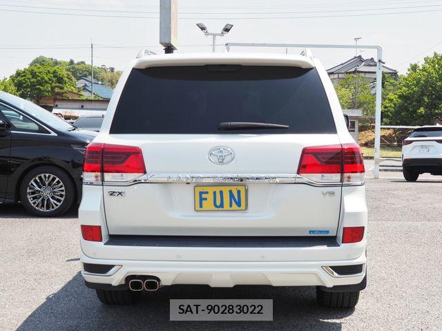 Toyota LAND CRUISER 2020-12 7020730-6
