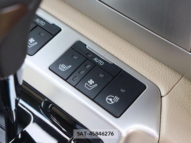 Toyota LAND CRUISER 2019-01 7020728-19