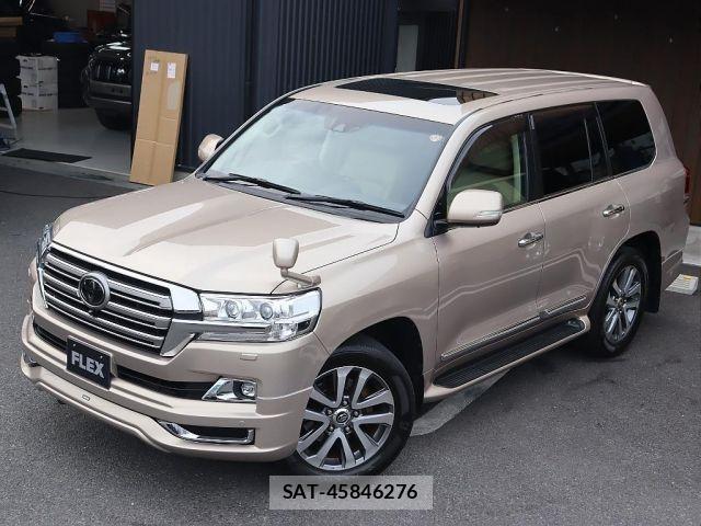 Toyota LAND CRUISER 2019-01 7020728-3