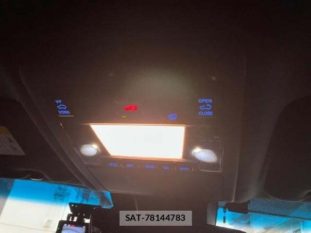Toyota LAND CRUISER 2020-06 7059157-23
