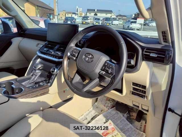 Toyota LAND CRUISER 2023-10 7059160-9