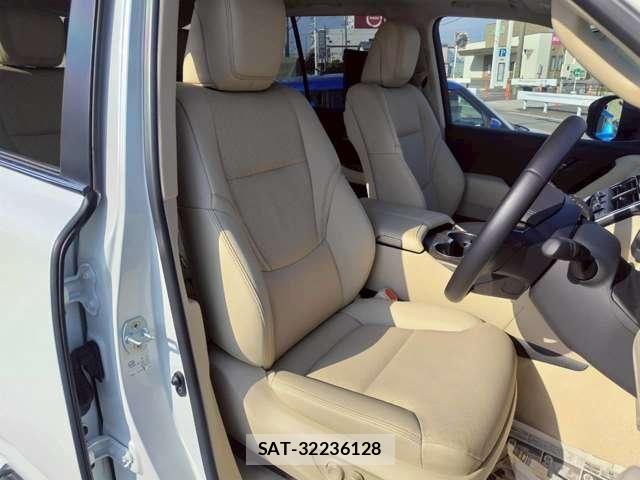 Toyota LAND CRUISER 2023-10 7059160-10