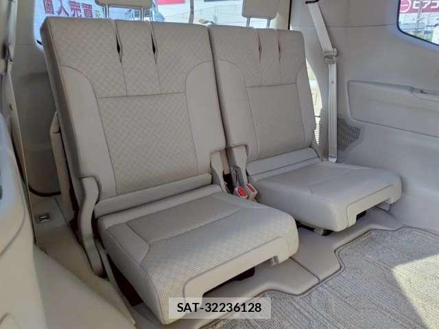 Toyota LAND CRUISER 2023-10 7059160-12
