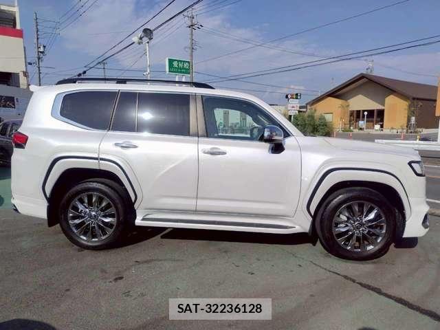 Toyota LAND CRUISER 2023-10 7059160-8