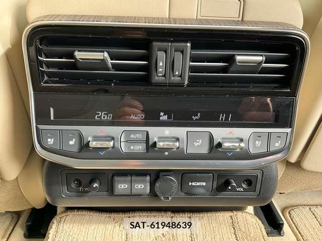 Toyota LAND CRUISER 2023-11 7059153-21