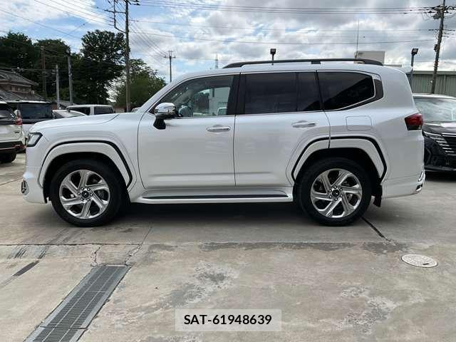 Toyota LAND CRUISER 2023-11 7059153-3