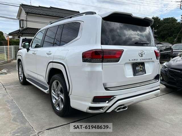 Toyota LAND CRUISER 2023-11 7059153-4