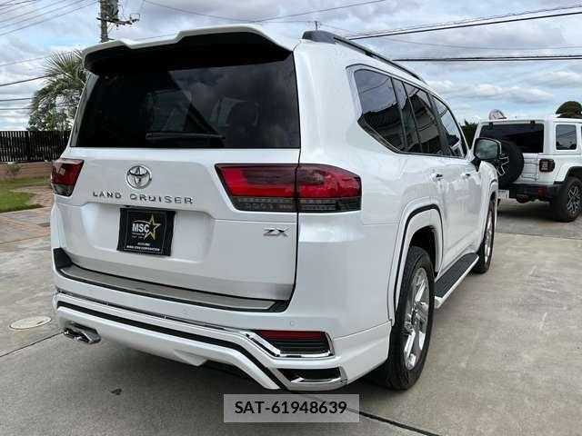 Toyota LAND CRUISER 2023-11 7059153-6