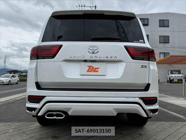 Toyota LAND CRUISER 2025-04 7059154-14
