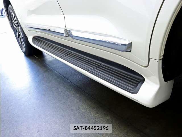 Toyota LAND CRUISER 2017-05 7220654-11